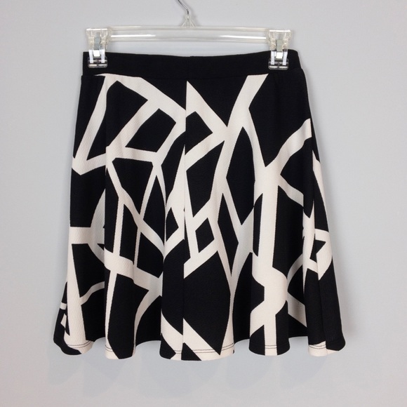 Bar III Printed A-Line Skirt D - Picture 5 of 8